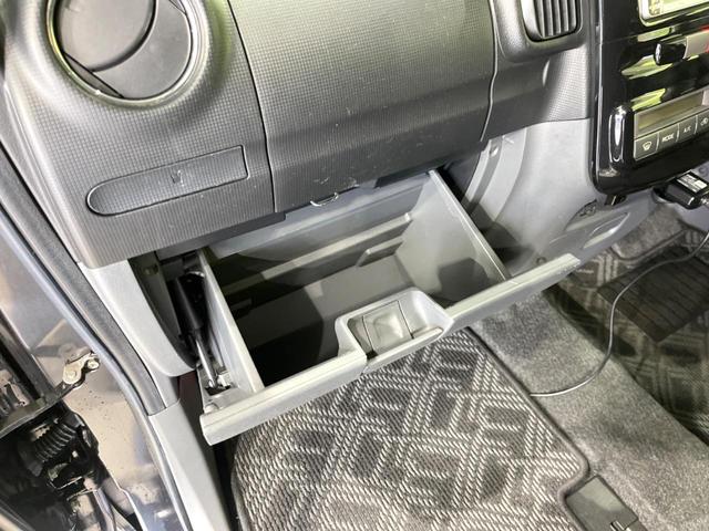 タント カスタムＲＳ　４ＷＤ　電動スライドドア　純正ＨＤＤナビ　バックカメラ　禁煙車　ＨＩＤヘッド　ＥＴＣ　オートエアコン　ＣＤ　ＤＶＤ再生　衝突安全ボディ　盗難防止措置　プライバシーガラス（28枚目）