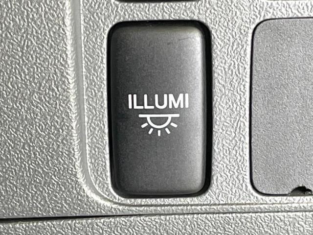 タント カスタムＲＳ　４ＷＤ　電動スライドドア　純正ＨＤＤナビ　バックカメラ　禁煙車　ＨＩＤヘッド　ＥＴＣ　オートエアコン　ＣＤ　ＤＶＤ再生　衝突安全ボディ　盗難防止措置　プライバシーガラス（40枚目）