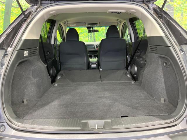 ヴェゼル ハイブリッドＸ　４ＷＤ　純正ＳＤナビ　バックカメラ　衝突被害軽減システム　禁煙車　スマートキー　ＬＥＤヘッド　ＥＴＣ　クルコン　純正１７インチアルミ　車線逸脱警報　オートライト　オートエアコン　Ｂｌｕｅｔｏｏｔｈ（10枚目）