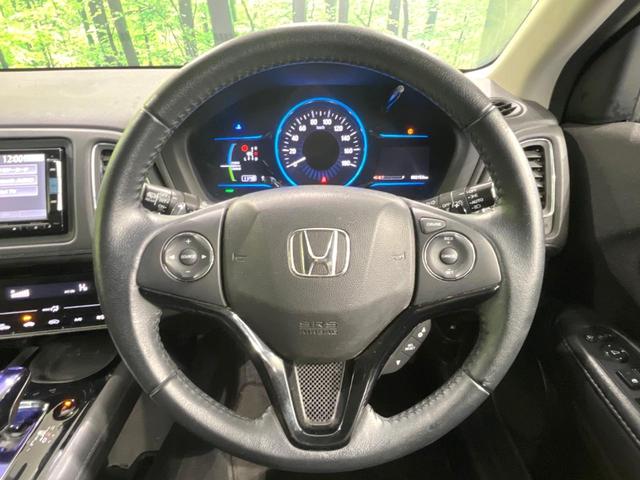 ヴェゼル ハイブリッドＸ　４ＷＤ　純正ＳＤナビ　バックカメラ　衝突被害軽減システム　禁煙車　スマートキー　ＬＥＤヘッド　ＥＴＣ　クルコン　純正１７インチアルミ　車線逸脱警報　オートライト　オートエアコン　Ｂｌｕｅｔｏｏｔｈ（11枚目）