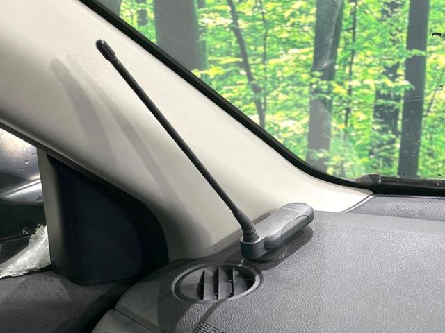 ヴェゼル ハイブリッドＸ　４ＷＤ　純正ＳＤナビ　バックカメラ　衝突被害軽減システム　禁煙車　スマートキー　ＬＥＤヘッド　ＥＴＣ　クルコン　純正１７インチアルミ　車線逸脱警報　オートライト　オートエアコン　Ｂｌｕｅｔｏｏｔｈ（51枚目）