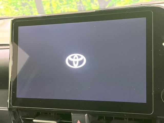 ヴォクシー Ｓ－Ｚ　両側電動ドア　１０．５インチディスプレイ　バックカメラ　衝突被害軽減システム　レーダークルーズ　禁煙車　電動リアゲート　ハーフレザーシート　ドラレコ　コーナーセンサー　ＬＥＤヘッド　ＥＴＣ２．０（4枚目）