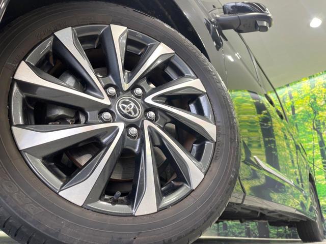 ヴォクシー Ｓ－Ｚ　両側電動ドア　１０．５インチディスプレイ　バックカメラ　衝突被害軽減システム　レーダークルーズ　禁煙車　電動リアゲート　ハーフレザーシート　ドラレコ　コーナーセンサー　ＬＥＤヘッド　ＥＴＣ２．０（13枚目）