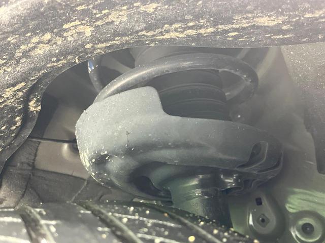 ヴォクシー Ｓ－Ｚ　両側電動ドア　１０．５インチディスプレイ　バックカメラ　衝突被害軽減システム　レーダークルーズ　禁煙車　電動リアゲート　ハーフレザーシート　ドラレコ　コーナーセンサー　ＬＥＤヘッド　ＥＴＣ２．０（20枚目）