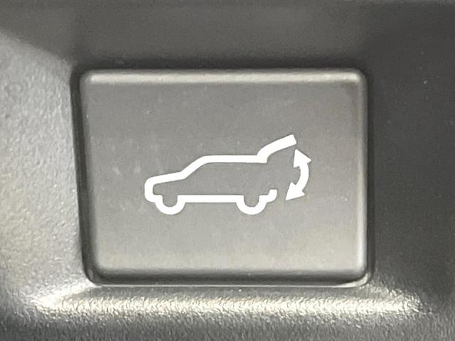 フォレスター Ｘ－ブレイク　４ＷＤ　純正ＳＤナビ　バックカメラ　衝突被害軽減システム　レーダークルーズ　禁煙車　電動リアゲート　ハーフレザーシート　全席シートヒーター　ドラレコ　スマートキー　ＬＥＤヘッド　ルーフレール　ＥＴＣ（7枚目）