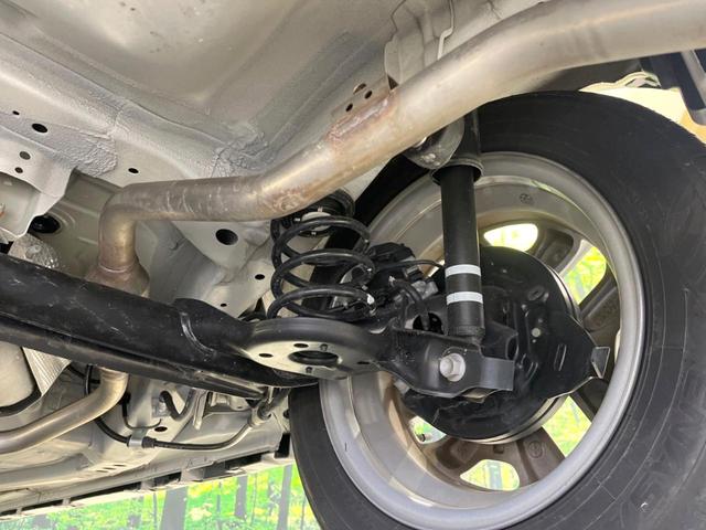 スペーシアギア ハイブリッドＸＺ　両側電動ドア　純正９型ナビ　全周囲カメラ　衝突被害軽減システム　レーダークルーズ　禁煙車　コーナーセンサー　ＬＥＤヘッド　純正１４インチアルミ　オートハイビーム　車線逸脱警報　オートライト（21枚目）