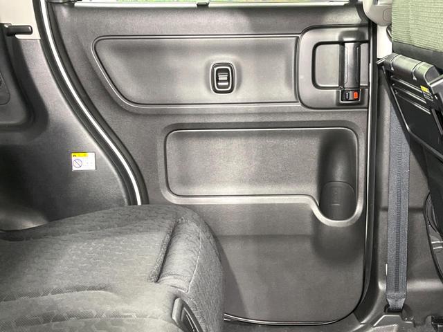 スペーシアギア ハイブリッドＸＺ　両側電動ドア　純正９型ナビ　全周囲カメラ　衝突被害軽減システム　レーダークルーズ　禁煙車　コーナーセンサー　ＬＥＤヘッド　純正１４インチアルミ　オートハイビーム　車線逸脱警報　オートライト（69枚目）