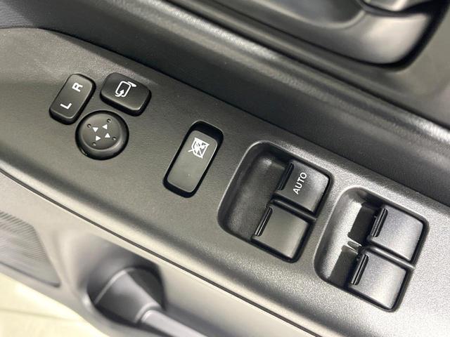 スペーシアギア ハイブリッドＸＺ　両側電動ドア　純正９型ナビ　全周囲カメラ　衝突被害軽減システム　レーダークルーズ　禁煙車　コーナーセンサー　ＬＥＤヘッド　純正１４インチアルミ　オートハイビーム　車線逸脱警報　オートライト（71枚目）