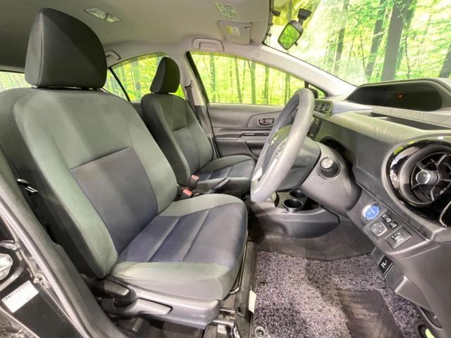 アクア Ｓ　純正ＳＤナビ　バックカメラ　禁煙車　スマートキー　ＨＩＤヘッド　ナビ連動ＥＴＣ　クルコン　オートライト　オートエアコン　Ｂｌｕｅｔｏｏｔｈ接続　ＣＤ　ＤＶＤ再生　フルセグ（8枚目）