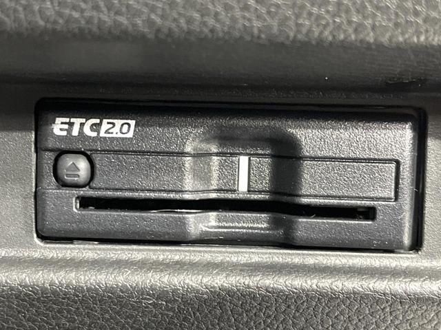 スペーシアカスタム ハイブリッドＸＳターボ　４ＷＤ　ターボ　純正９型ナビ　両側電動ドア　全周囲カメラ　衝突被害軽減システム　レーダークルーズ　禁煙車　ハーフレザーシート　ドラレコ　コーナーセンサー　ＬＥＤヘッド　ＥＴＣ　純正１５インチアルミ（39枚目）