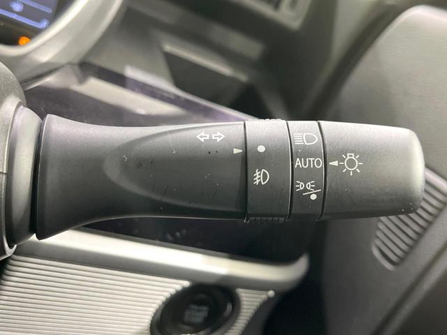 スペーシアカスタム ハイブリッドＸＳターボ　４ＷＤ　ターボ　純正９型ナビ　両側電動ドア　全周囲カメラ　衝突被害軽減システム　レーダークルーズ　禁煙車　ハーフレザーシート　ドラレコ　コーナーセンサー　ＬＥＤヘッド　ＥＴＣ　純正１５インチアルミ（52枚目）