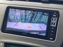 プリウス Ｓ　ＳＤナビ　バックカメラ　禁煙車　スマートキー　ＨＩＤヘッド　ＥＴＣ　オートライト　オートエアコン　純正１５インチアルミ　Ｂｌｕｅｔｏｏｔｈ　ＣＤ／ＤＶＤ再生　ステアリングスイッチ（4枚目）