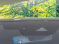 【スマートシティブレーキサポート】低速走行中に前方の車両等を認識し、衝突しそうな時は警報とブレーキで衝突回避と被害軽減をアシスト。より安全にドライブをお楽しみいただけます。 5