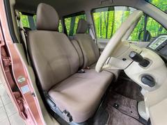 運転席シート廻りは使用感も少なく、良好な状態となっています。丁寧に使われていたことがよくわかりますね。 7