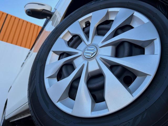 ランディ ２．０Ｘ　ＳＤナビ　後席モニター　全周囲カメラ　クルコン　オートライト　オートエアコン　Ｂｌｕｅｔｏｏｔｈ　ＣＤ　ＤＶＤ再生　地デジ（13枚目）