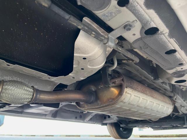 ランディ ２．０Ｘ　ＳＤナビ　後席モニター　全周囲カメラ　クルコン　オートライト　オートエアコン　Ｂｌｕｅｔｏｏｔｈ　ＣＤ　ＤＶＤ再生　地デジ（24枚目）