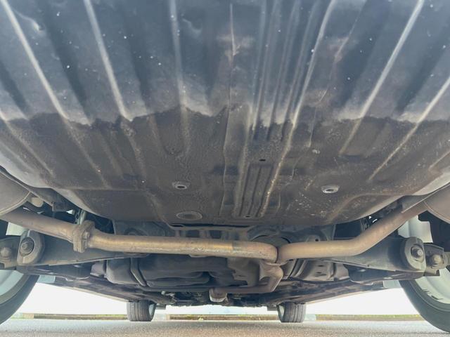 お車を安心してお乗りいただく為には、足回りの定期点検が欠かせません。サービスサポート（有償保証）では無料点検もご提供しており、安心のカーライフをお過ごしいただけるサポート体制が整っています。