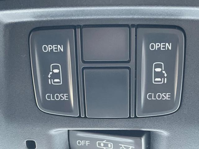 ヴェルファイア ２．５Ｚ　両側電動ドア　後席モニター　バックカメラ　衝突被害軽減システム　レーダークルーズ　禁煙車　コーナーセンサー　スマートキー　ＬＥＤヘッド　ビルトインＥＴＣ　純正１８インチアルミ　オートライト（5枚目）