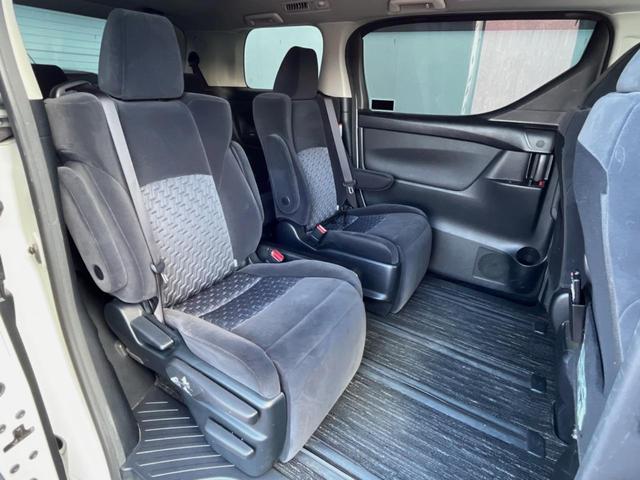 ヴェルファイア ２．５Ｚ　両側電動ドア　後席モニター　バックカメラ　衝突被害軽減システム　レーダークルーズ　禁煙車　コーナーセンサー　スマートキー　ＬＥＤヘッド　ビルトインＥＴＣ　純正１８インチアルミ　オートライト（9枚目）