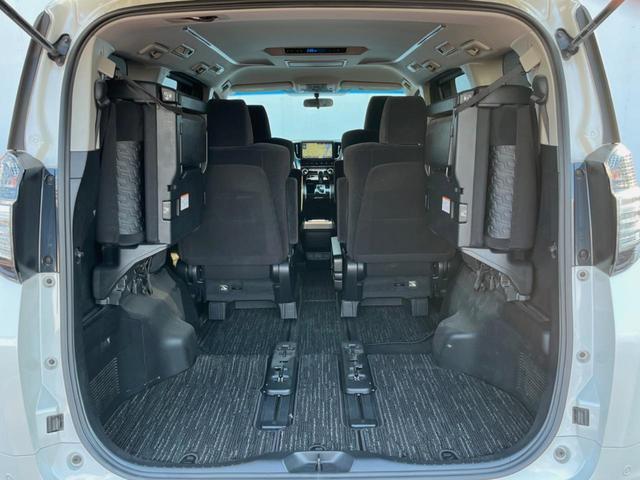 ヴェルファイア ２．５Ｚ　両側電動ドア　後席モニター　バックカメラ　衝突被害軽減システム　レーダークルーズ　禁煙車　コーナーセンサー　スマートキー　ＬＥＤヘッド　ビルトインＥＴＣ　純正１８インチアルミ　オートライト（11枚目）