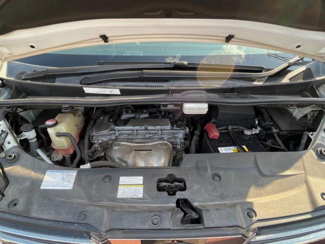 ヴェルファイア ２．５Ｚ　両側電動ドア　後席モニター　バックカメラ　衝突被害軽減システム　レーダークルーズ　禁煙車　コーナーセンサー　スマートキー　ＬＥＤヘッド　ビルトインＥＴＣ　純正１８インチアルミ　オートライト（19枚目）