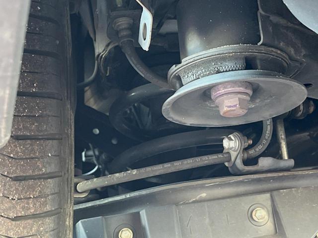 ヴェルファイア ２．５Ｚ　両側電動ドア　後席モニター　バックカメラ　衝突被害軽減システム　レーダークルーズ　禁煙車　コーナーセンサー　スマートキー　ＬＥＤヘッド　ビルトインＥＴＣ　純正１８インチアルミ　オートライト（22枚目）