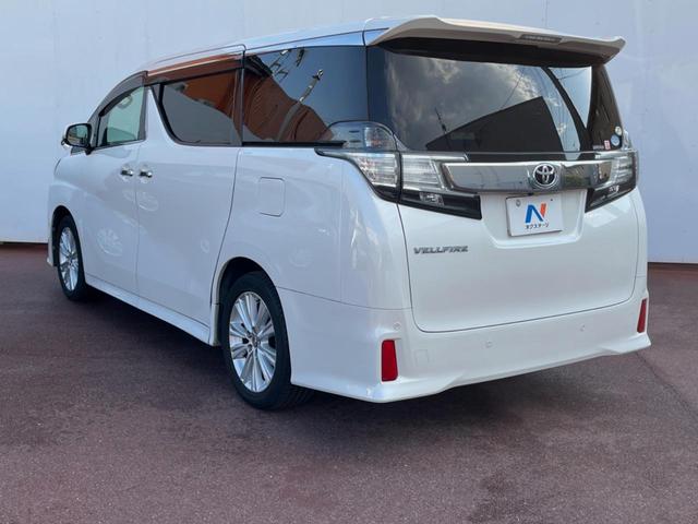 ヴェルファイア ２．５Ｚ　両側電動ドア　後席モニター　バックカメラ　衝突被害軽減システム　レーダークルーズ　禁煙車　コーナーセンサー　スマートキー　ＬＥＤヘッド　ビルトインＥＴＣ　純正１８インチアルミ　オートライト（26枚目）