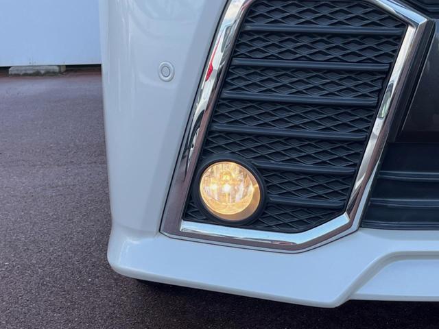 ヴェルファイア ２．５Ｚ　両側電動ドア　後席モニター　バックカメラ　衝突被害軽減システム　レーダークルーズ　禁煙車　コーナーセンサー　スマートキー　ＬＥＤヘッド　ビルトインＥＴＣ　純正１８インチアルミ　オートライト（30枚目）