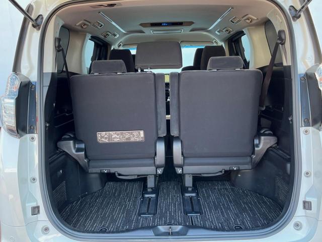 ヴェルファイア ２．５Ｚ　両側電動ドア　後席モニター　バックカメラ　衝突被害軽減システム　レーダークルーズ　禁煙車　コーナーセンサー　スマートキー　ＬＥＤヘッド　ビルトインＥＴＣ　純正１８インチアルミ　オートライト（31枚目）