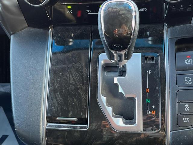 ヴェルファイア ２．５Ｚ　両側電動ドア　後席モニター　バックカメラ　衝突被害軽減システム　レーダークルーズ　禁煙車　コーナーセンサー　スマートキー　ＬＥＤヘッド　ビルトインＥＴＣ　純正１８インチアルミ　オートライト（37枚目）