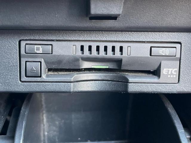 ヴェルファイア ２．５Ｚ　両側電動ドア　後席モニター　バックカメラ　衝突被害軽減システム　レーダークルーズ　禁煙車　コーナーセンサー　スマートキー　ＬＥＤヘッド　ビルトインＥＴＣ　純正１８インチアルミ　オートライト（43枚目）