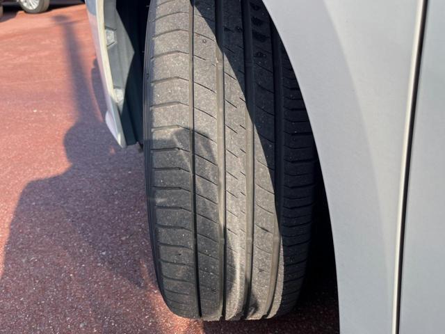 ヴェルファイア ２．５Ｚ　両側電動ドア　後席モニター　バックカメラ　衝突被害軽減システム　レーダークルーズ　禁煙車　コーナーセンサー　スマートキー　ＬＥＤヘッド　ビルトインＥＴＣ　純正１８インチアルミ　オートライト（53枚目）