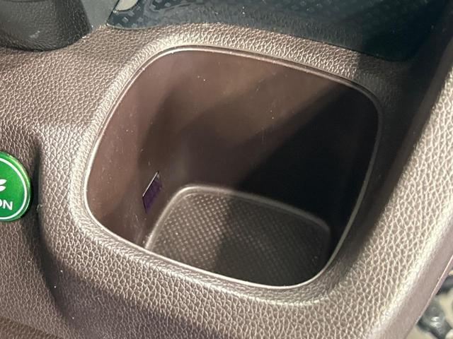 Ｎ－ＷＧＮカスタム Ｇ・Ａパッケージ　８型ＳＤナビ　バックカメラ　シティブレーキ　禁煙車　ハーフレザーシート　ドラレコ　スマートキー　ＨＩＤヘッド　ＥＴＣ　オートライト　オートエアコン　純正１４インチアルミ　Ｂｌｕｅｔｏｏｔｈ（33枚目）