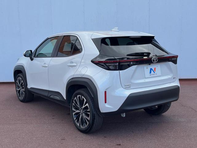 ヤリスクロス ハイブリッドZ 全周囲カメラ 衝突被害軽減システム レーダークルーズ 禁煙車 ハーフレザーシート パワーシート ドラレコ コーナーセンサー スマートキー LEDヘッド ETC2.0 純正18インチアルミ(26枚目)