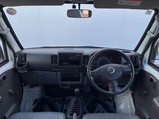 クリッパーバン ＤＸ　ＭＴ車　オーディオ　ＥＴＣ　純正１２インチスチールホイール（2枚目）