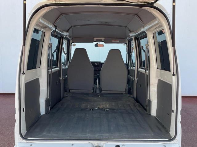 クリッパーバン ＤＸ　ＭＴ車　オーディオ　ＥＴＣ　純正１２インチスチールホイール（10枚目）