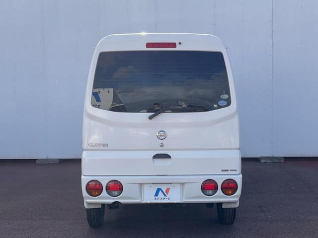 クリッパーバン ＤＸ　ＭＴ車　オーディオ　ＥＴＣ　純正１２インチスチールホイール（15枚目）