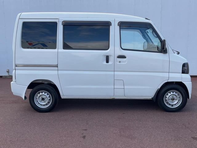 クリッパーバン ＤＸ　ＭＴ車　オーディオ　ＥＴＣ　純正１２インチスチールホイール（27枚目）