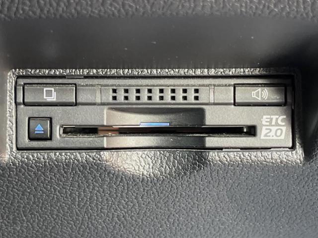 プリウスPHV Aユーティリティプラス SDナビ バックカメラ 衝突被害軽減システム レーダークルーズ 禁煙車 コーナーセンサー LEDヘッド ETC2.0 オートハイビーム オートライト オートエアコン Bluetooth フルセグ(6枚目)