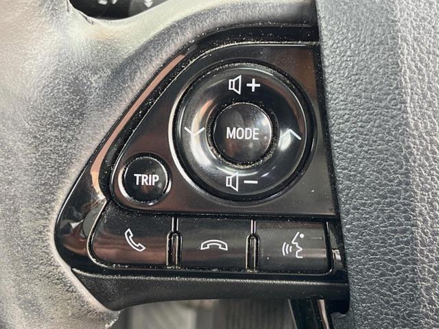 プリウスPHV Aユーティリティプラス SDナビ バックカメラ 衝突被害軽減システム レーダークルーズ 禁煙車 コーナーセンサー LEDヘッド ETC2.0 オートハイビーム オートライト オートエアコン Bluetooth フルセグ(29枚目)