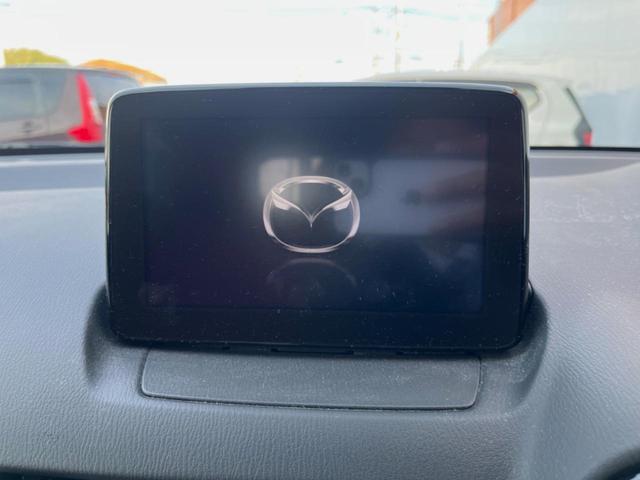 デミオ ＸＤノーブルクリムゾン　ディーゼル（軽油）　純正ＤＶＤナビ　全周囲カメラ　衝突被害軽減システム　レーダークルーズ　禁煙車　ドラレコ　コーナーセンサー　スマートキー　ＬＥＤヘッド　ＥＴＣ　純正１６インチアルミ　オートライト（4枚目）