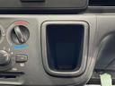 ＦＡ　５速ＭＴ　純正オーディオ　電動格納ミラー　バニティミラー　シートアンダーボックス　オートライト　ドアバイザー　ヘッドライトレベライザー　プライバシーガラス(32枚目)
