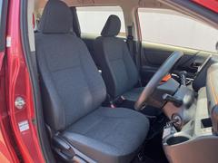 運転席シート廻りは使用感も少なく、良好な状態となっています。丁寧に使われていたことがよくわかりますね。 7