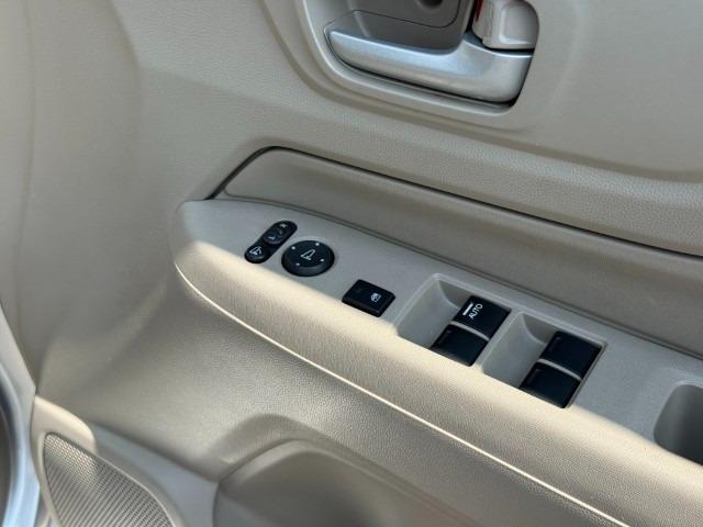 N-WGN G ナビ Bカメラ ワンセグTV Bluetooth スマートキー ドアバイザー イモビライザー AAC キーレスキー 運転席助手席エアバック 横滑り防止機能 PW PS ABS(39枚目)