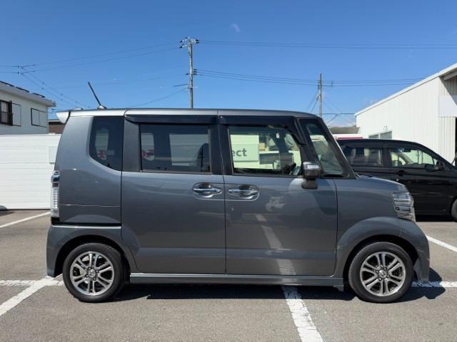 N-BOXカスタム GSSパッケージ ナビ Bカメラ 両側電動ドア ETC フルセグTV DVD再生 ワンオーナー スマ-トキ- エアコン A-STOP 盗難防止システム パワーウィンドウ ABS(32枚目)