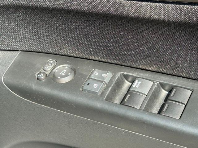 N-BOXカスタム GSSパッケージ ナビ Bカメラ 両側電動ドア ETC フルセグTV DVD再生 ワンオーナー スマ-トキ- エアコン A-STOP 盗難防止システム パワーウィンドウ ABS(39枚目)