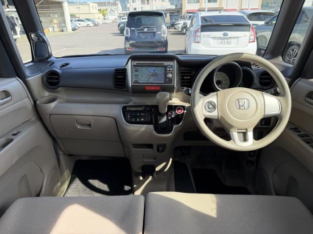 N-BOX G・Lパッケージ ナビ Bカメラ USB入力端子 DVD再生 ワンセグTV 純正AW ドアバイザー I-STOP ベンチ席 両側スライドドア イモビライザー AAC 横滑り防止(6枚目)