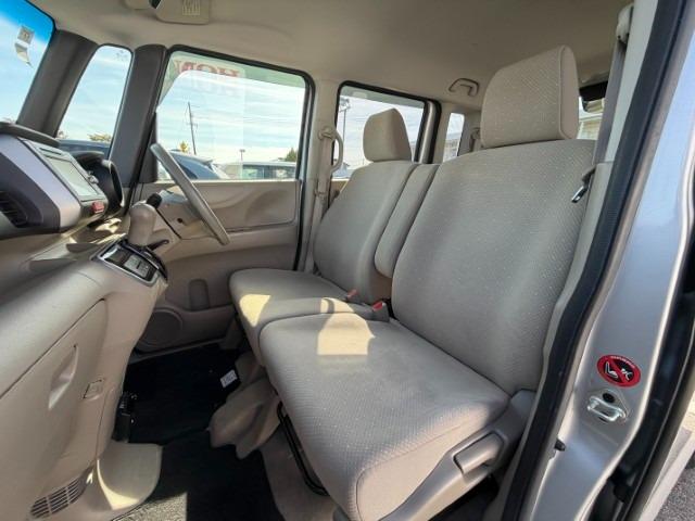 N-BOX G・Lパッケージ ナビ Bカメラ USB入力端子 DVD再生 ワンセグTV 純正AW ドアバイザー I-STOP ベンチ席 両側スライドドア イモビライザー AAC 横滑り防止(35枚目)