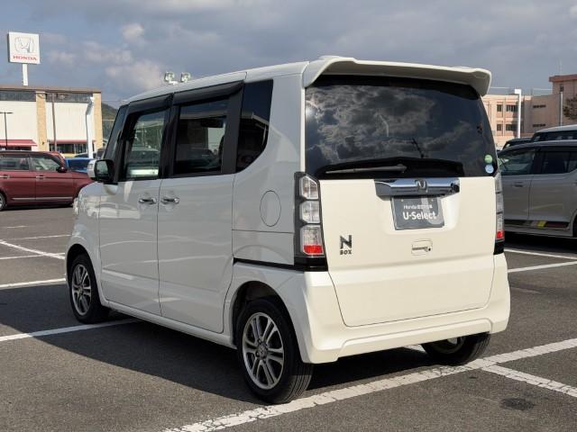 N-BOX GターボSSパッケージ ナビ Bカメラ 両側電動ドア ETC フルセグTV DVD再生 ドアバイザー フルオートエアコン 両側自動ドア イモビライザー スマ-トキ- パワーウインドウ パワステ(4枚目)