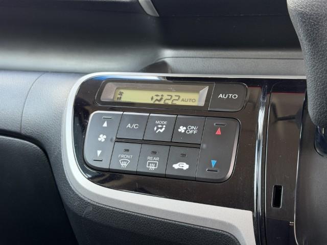 N-BOX GターボSSパッケージ ナビ Bカメラ 両側電動ドア ETC フルセグTV DVD再生 ドアバイザー フルオートエアコン 両側自動ドア イモビライザー スマ-トキ- パワーウインドウ パワステ(11枚目)